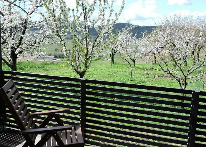 Apartma Apartma Sobe Pulec Dobrovo