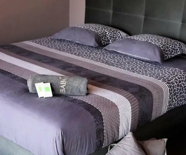 Apartma Sobe Pulec דירה