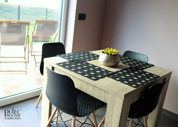 Apartma Sobe Pulec Διαμέρισμα