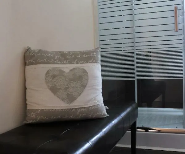 Apartma Sobe Pulec *